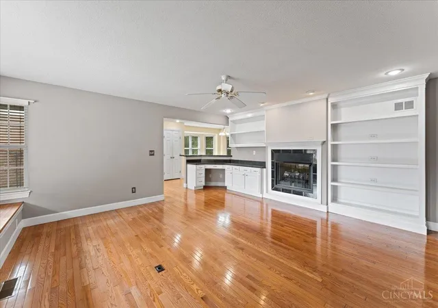 Photo 4 of Single family home for sale at 1016 Olde Sta Ct, Fairfield, OH 45014 | MLS# 1892701 | Listing updated on 2026-10-01