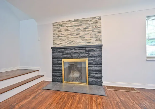 Photo 3 of Single family home for sale at 5025 Willnet Dr, Cincinnati, OH 45238 | MLS# 1893212 | Listing updated on 2026-09-10