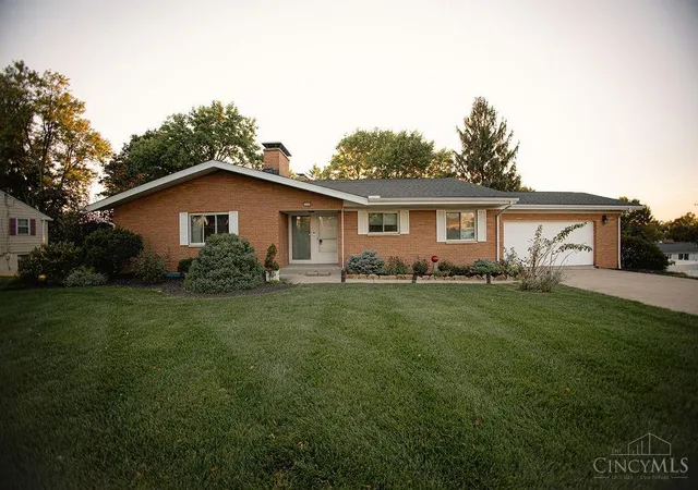 Single family home for sale at 1600 N Breiel Blvd, Middletown, OH 45042 | MLS# 1893072