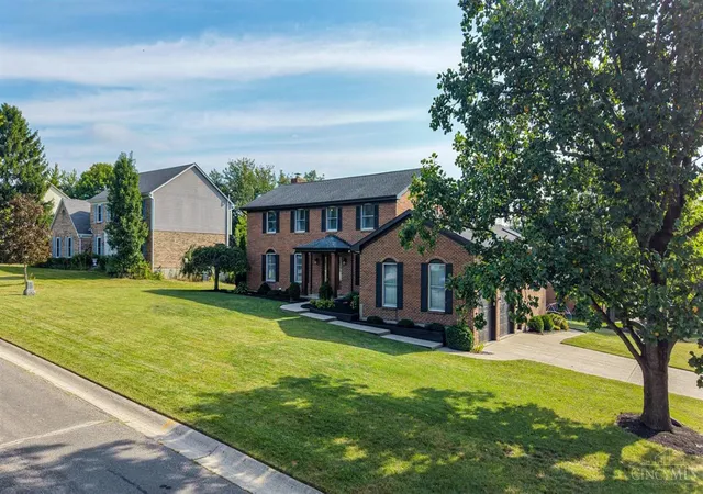 Photo 2 of Sale Pending at 5640 Sage Meadow Ct, West Chester, OH 45069 | MLS# 1893141 | Listing updated on 2026-10-01