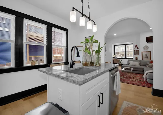 Photo 4 of House for sale at 3021 Melrose Ave, Cincinnati, OH 45206 | MLS# 1893379 | Listing updated on 2026-09-10