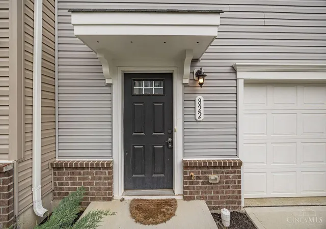 Photo 3 of Townhouse for sale at 822 Blackcomb Dr, Union Twp, OH 45244 | MLS# 1893449 | Listing updated on 2026-09-15
