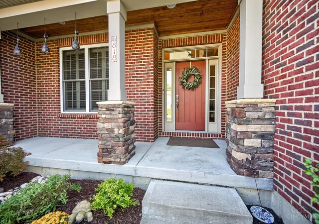Photo 3 of Single family home for sale at 818 Forest Acres Dr, Anderson Twp, OH 45255 | MLS# 1893443 | Listing updated on 2026-09-15