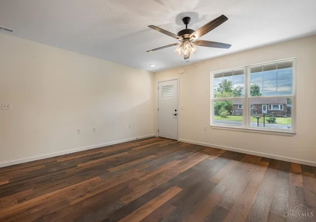 Photo 4 of Sale Pending at 126 Arthur Ave, Carlisle, OH 45005 | MLS# 1893458 | Listing updated on 2026-10-11