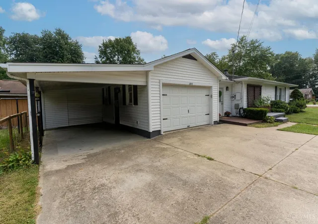 Photo 3 of Single family home for sale at 302 E Osborne St, Tate Twp, OH 45106 | MLS# 1893445 | Listing updated on 2026-10-27