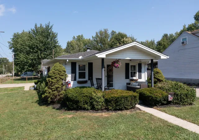 Photo 4 of Single family home for sale at 302 E Osborne St, Tate Twp, OH 45106 | MLS# 1893445 | Listing updated on 2026-10-27