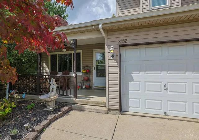 Photo 3 of Single family home for sale at 2352 Judd Dr, Lawrenceburg, IN 47025 | MLS# 1893460 | Listing updated on 2026-09-11