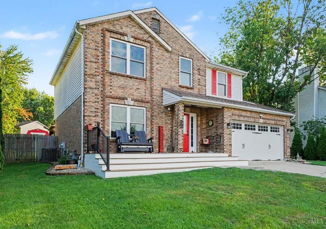Photo 3 of Single family home for sale at 693 Mockingbird Ln, Union Twp, OH 45244 | MLS# 1893455 | Listing updated on 2026-10-07