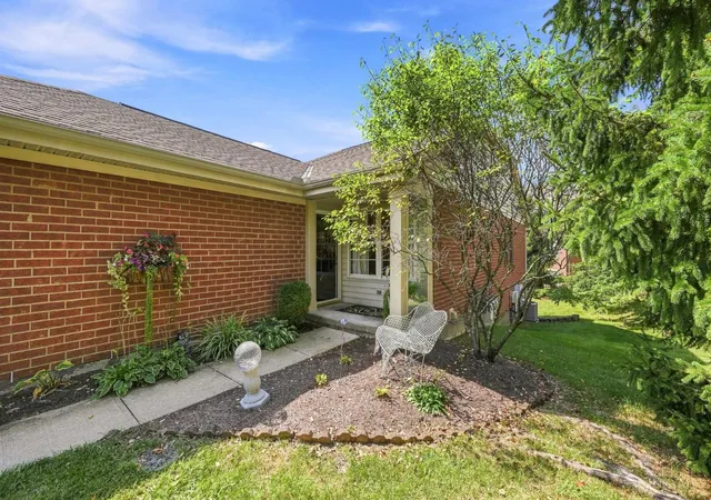 Photo 2 of Sale Pending at 8077 Savannah Ct, Colerain Twp, OH 45247 | MLS# 1892494 | Listing updated on 2026-09-14