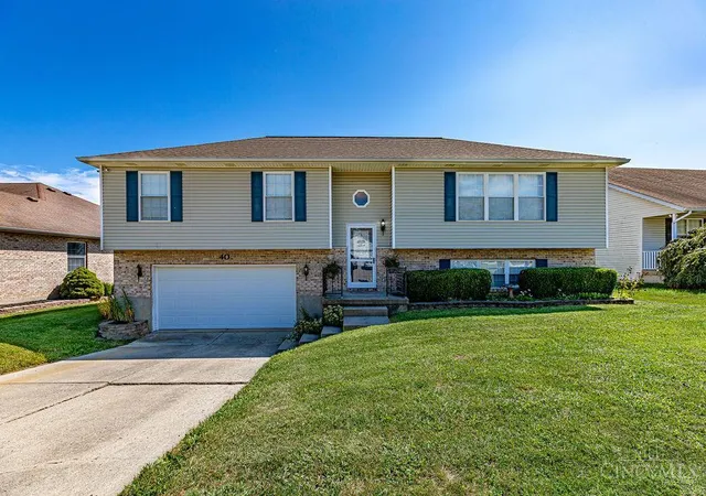 Photo 1 of Sale Pending at 40 Thornhill Dr, Hamilton, OH 45013 | MLS# 1893446 | Listing updated on 2026-09-15