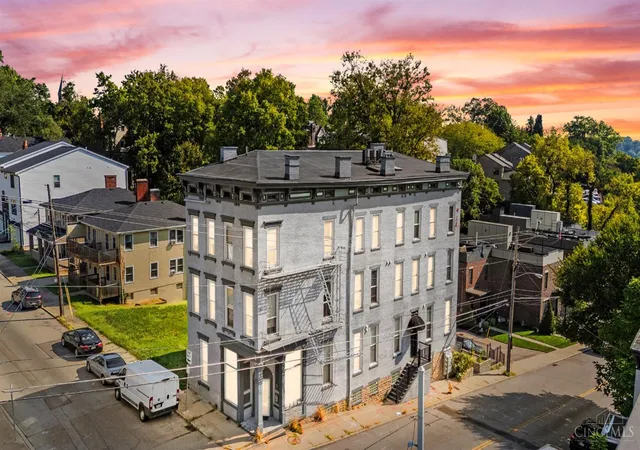 Condo for sale at 2600 Hackberry St #E, Cincinnati, OH 45206 | MLS# 1893216