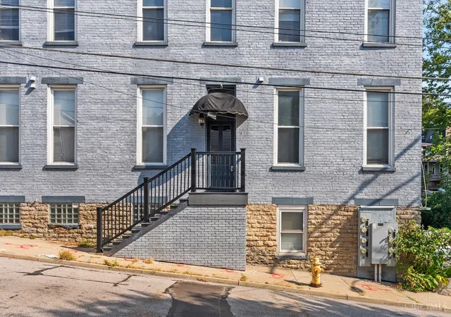 Photo 1 of Condo for sale at 2600 Hackberry St #E, Cincinnati, OH 45206 | MLS# 1893216 | Listing updated on 2026-09-11