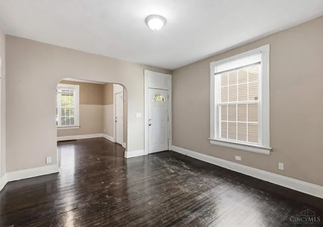 Photo 2 of Single family home for sale at 409 Franklin St, Hamilton, OH 45013 | MLS# 1891720 | Listing updated on 2026-10-10