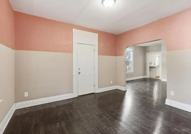 Photo 4 of Single family home for sale at 409 Franklin St, Hamilton, OH 45013 | MLS# 1891720 | Listing updated on 2026-10-10