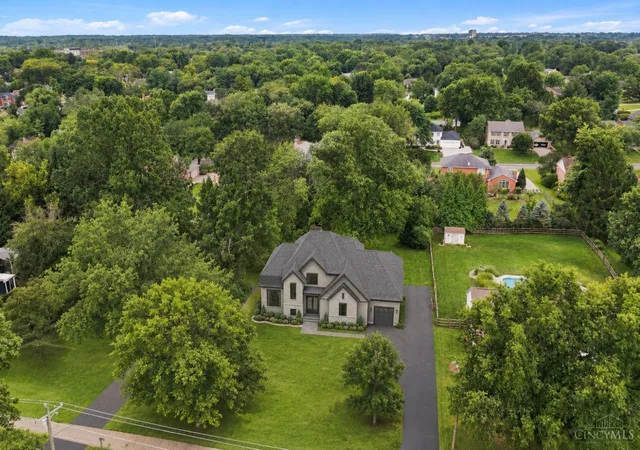 Photo 1 of Sale Pending at 9871 Zig Zag Rd, Montgomery, OH 45242 | MLS# 1893393 | Listing updated on 2026-09-17