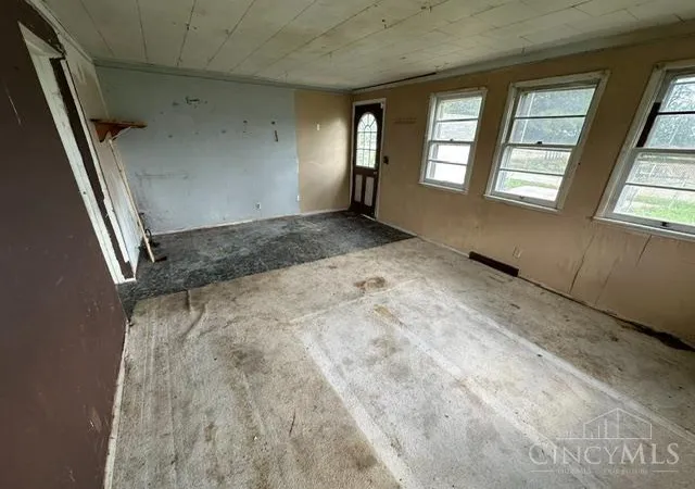 Photo 2 of Sale Pending at 726 Pine St, Hamilton, OH 45011 | MLS# 1893511 | Listing updated on 2026-09-11