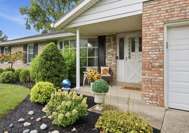 Photo 3 of Sale Pending at 5303 W Dalton Dr, Fairfield, OH 45014 | MLS# 1893437 | Listing updated on 2026-10-05