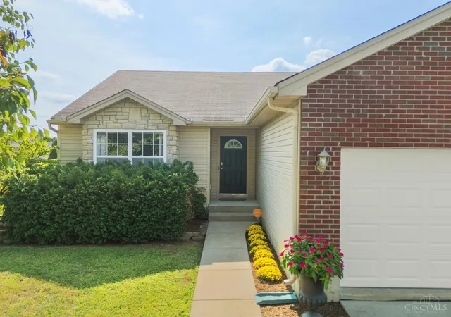 Photo 1 of Sale Pending at 4965 Chandler Xing, Liberty Twp, OH 45044 | MLS# 1893073 | Listing updated on 2026-10-04