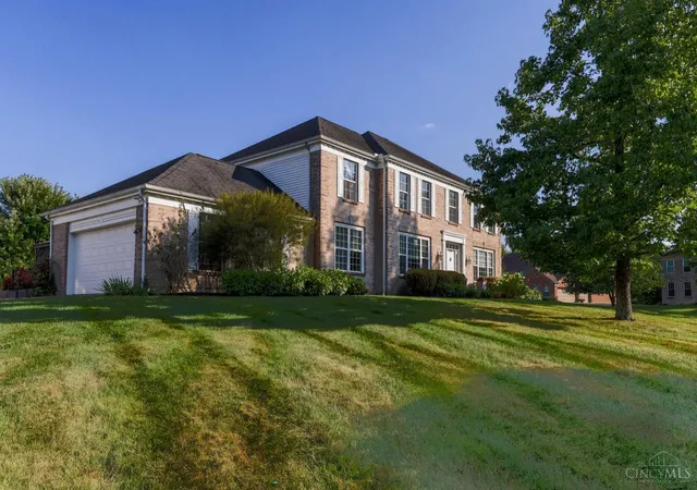 Photo 2 of Single family home for sale at 4250 English Oaks Ct, Union Twp, OH 45103 | MLS# 1893571 | Listing updated on 2026-09-11