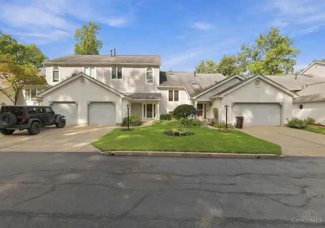Photo 2 of Townhouse for sale at 21 Iron Woods Dr, North College Hill, OH 45239 | MLS# 1893576 | Listing updated on 2026-09-11