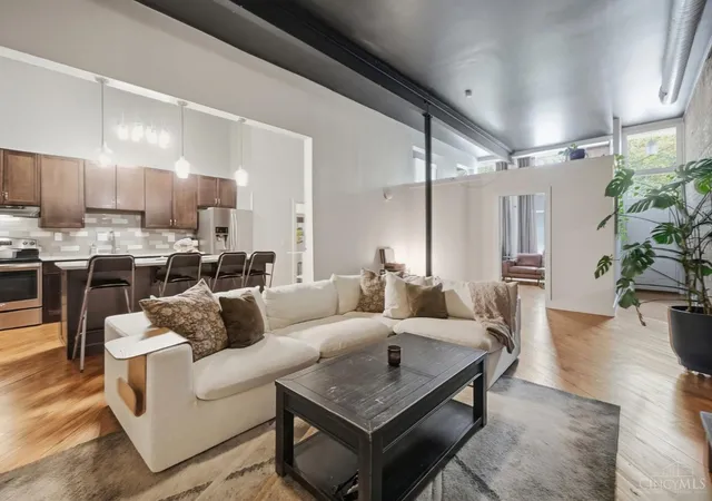 Photo 4 of Condo for sale at 1215 Central Ave, Cincinnati, OH 45214 | MLS# 1893591 | Listing updated on 2026-09-11