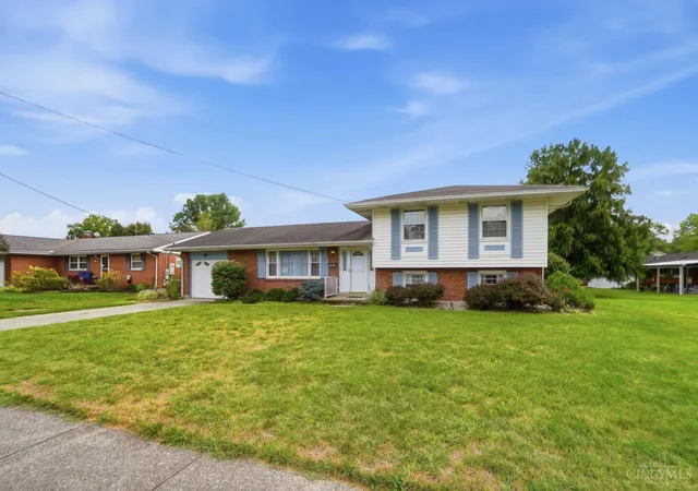 Photo 3 of Sale Pending at 4578 Cavalier Ct, Fairfield, OH 45014 | MLS# 1892773 | Listing updated on 2026-10-06