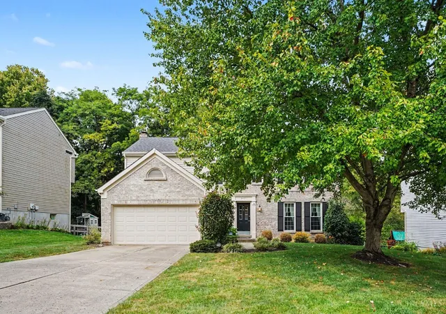 Photo 2 of Single family home for sale at 6421 Copperleaf Ln, Cincinnati, OH 45230 | MLS# 1893191 | Listing updated on 2026-09-11