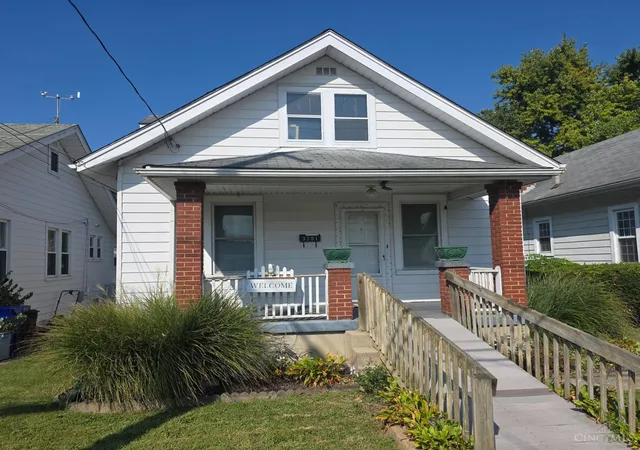 Photo 1 of Single family home for sale at 3201 Benninghofen Ave, Hamilton, OH 45015 | MLS# 1893420 | Listing updated on 2026-09-11