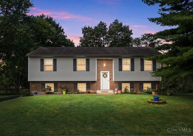 Photo 1 of Sale Pending at 7709 Whitehall Cir W, West Chester, OH 45069 | MLS# 1891643 | Listing updated on 2026-09-14