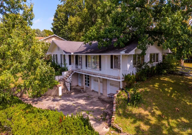 Photo 2 of Single family home for sale at 66 Windsor Dr, Hamilton, OH 45013 | MLS# 1893409 | Listing updated on 2026-09-11