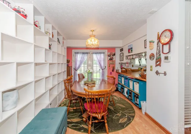 Listing Photo 5 - Condo for sale in building located at 7663 Brams Hl Dr, Dayton, OH 45459