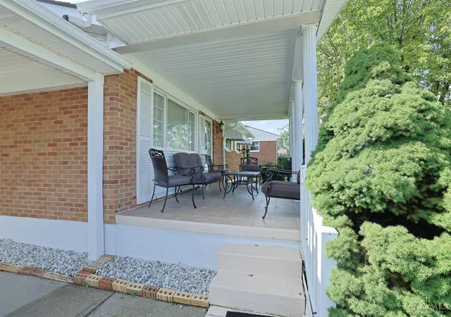 Photo 3 of Single family home for sale at 6508 Canastota Dr, Fairfield Twp, OH 45011 | MLS# 1893562 | Listing updated on 2026-09-11