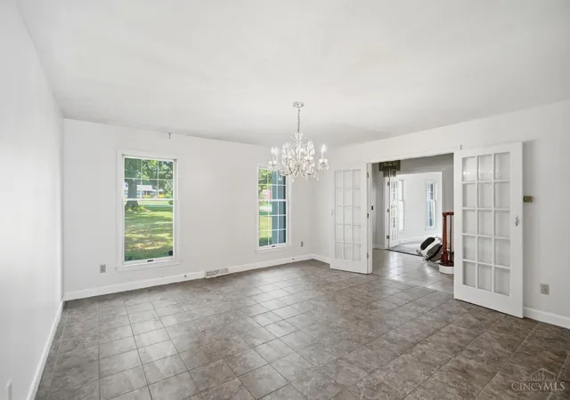 Photo 4 of Single family home for sale at 1925 Greenpine Dr, Springfield Twp., OH 45231 | MLS# 1893321 | Listing updated on 2026-09-11