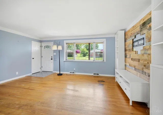 Photo 3 of Sale Pending at 3641 Gailynn Dr, Cincinnati, OH 45211 | MLS# 1893638 | Listing updated on 2026-09-22