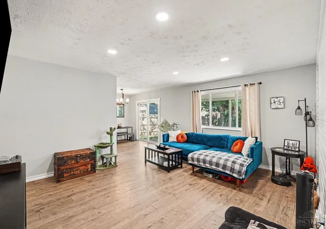 Photo 3 of Single family home for sale at 855 Mohican Dr, Loveland, OH 45140 | MLS# 1893651 | Listing updated on 2026-09-11