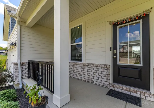 Photo 4 of Single family home for sale at 6781 Cork Dr, West Chester, OH 45069 | MLS# 1893602 | Listing updated on 2026-10-29
