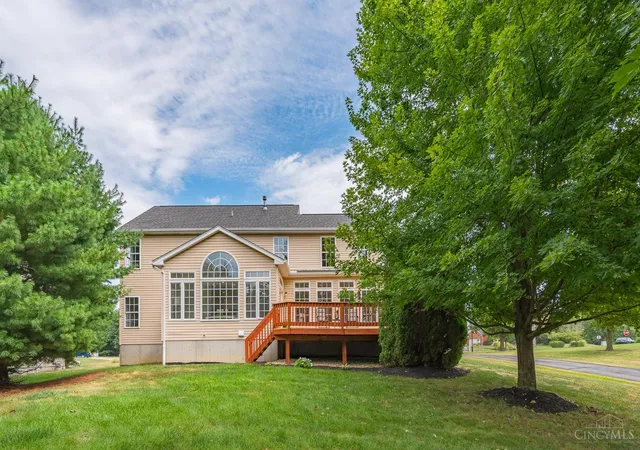 Photo 4 of Sale Pending at 5360 White Farm Blvd, Miami Twp, OH 45150 | MLS# 1893506 | Listing updated on 2026-09-14