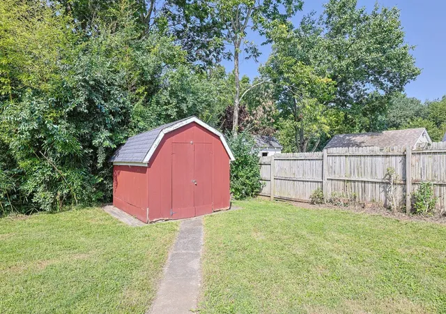 Photo 17 of Single family home for sale at 3245 River Rd, Hamilton, OH 45015 | MLS# 1893645 | Listing updated on 2026-09-11