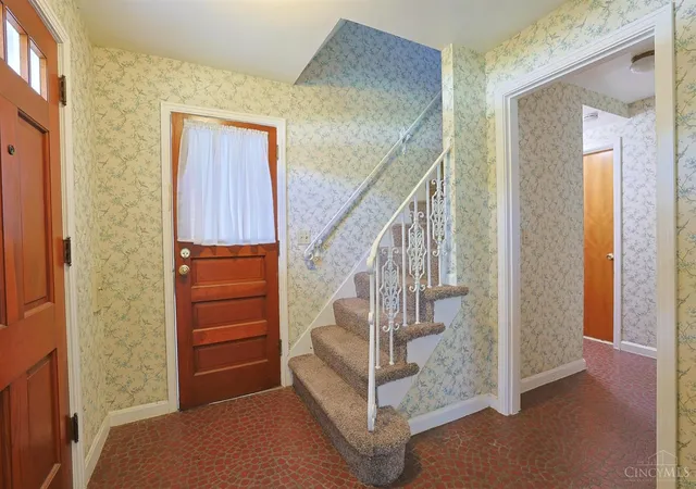 Photo 4 of House for sale at 5631 Colerain Ave, Cincinnati, OH 45239 | MLS# 1893106 | Listing updated on 2026-09-17