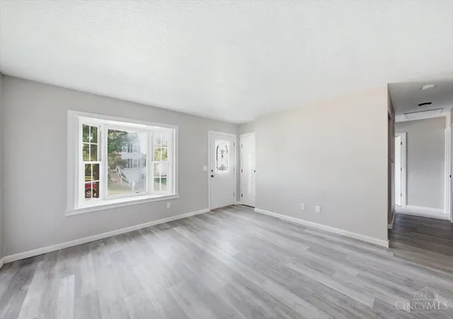 Photo 3 of Single family home for sale at 5218 Riverwatch Dr, Delhi Twp, OH 45238 | MLS# 1893685 | Listing updated on 2026-10-12
