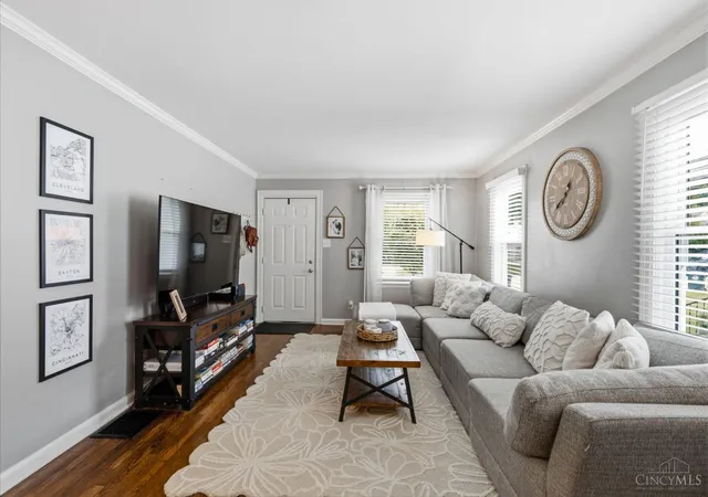Photo 2 of Single family home for sale at 7005 Bramble Ave, Columbia Twp, OH 45227 | MLS# 1893618 | Listing updated on 2026-09-12