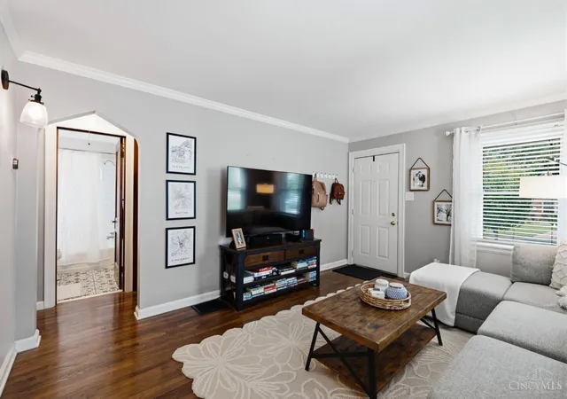 Photo 4 of Single family home for sale at 7005 Bramble Ave, Columbia Twp, OH 45227 | MLS# 1893618 | Listing updated on 2026-09-12