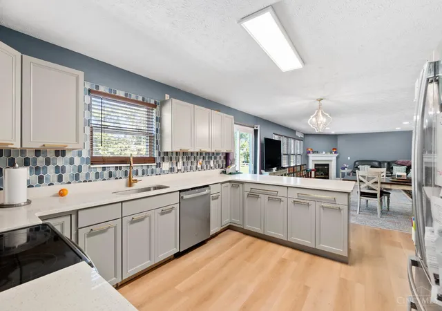 Photo 3 of Single family home for sale at 5925 Furlong Way, Liberty Twp, OH 45011 | MLS# 1893548 | Listing updated on 2026-09-13