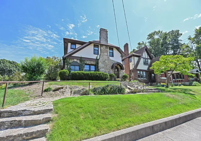 Photo 2 of Single family home for sale at 3944 Marburg Ave, Cincinnati, OH 45209 | MLS# 1893691 | Listing updated on 2026-09-12
