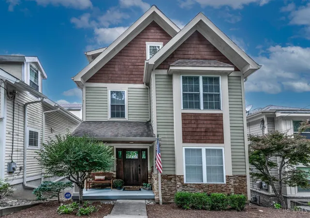Single family home for sale at 467 Flinn Ave, Cincinnati, OH 45226 | MLS# 1893324