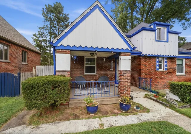Photo 3 of Single family home for sale at 3258 Hanna Ave, Cincinnati, OH 45211 | MLS# 1893659 | Listing updated on 2026-09-11