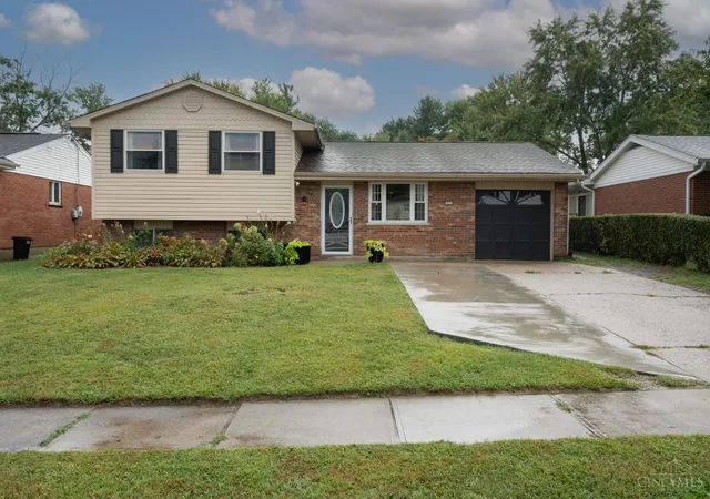 Photo 2 of Single family home for sale at 8965 Zoellner, Colerain Twp, OH 45251 | MLS# 1893601 | Listing updated on 2026-09-15