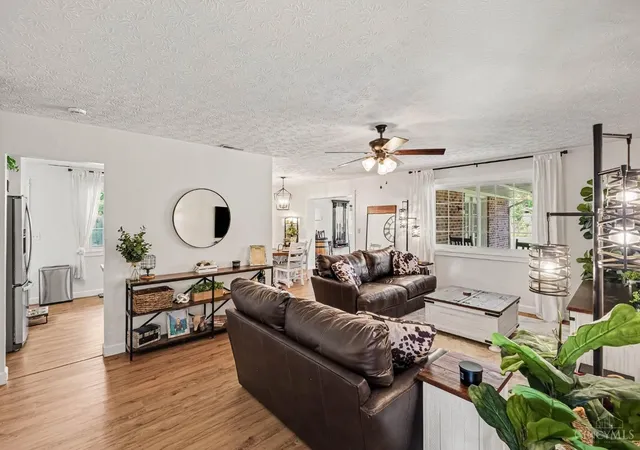 Photo 3 of Single family home for sale at 260 Sinclair Ct, Loveland, OH 45140 | MLS# 1893631 | Listing updated on 2026-09-11