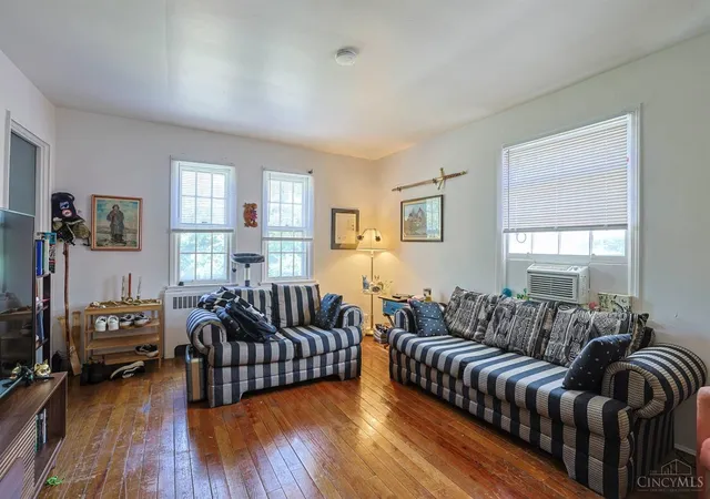 Listing Photo 5 - Condo for sale in building located at 3097 Riddle Vw Ln, Cincinnati, OH 45220