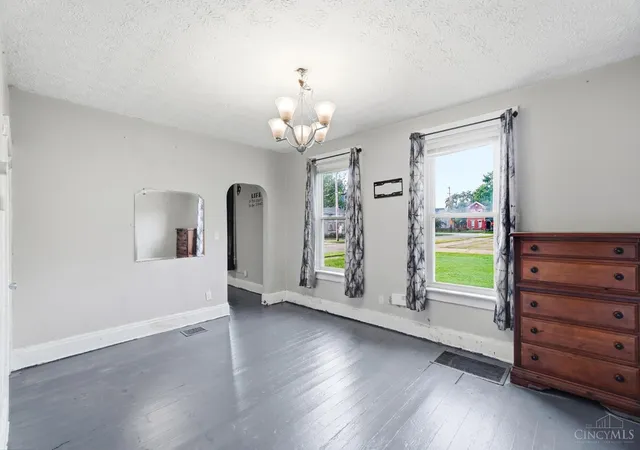 Photo 3 of Sale Pending at 427 N 7th Street, Hamilton, OH 45011 | MLS# 1893585 | Listing updated on 2026-10-24